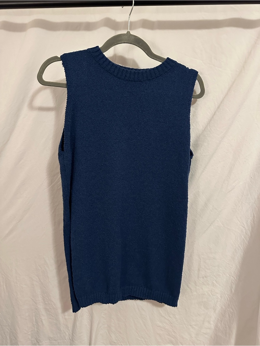 Sleeveless Crewneck Sweater Vest and Shorts Set in Navy